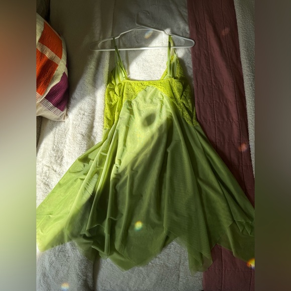 Tinkerbell slip dress - Picture 4 of 4